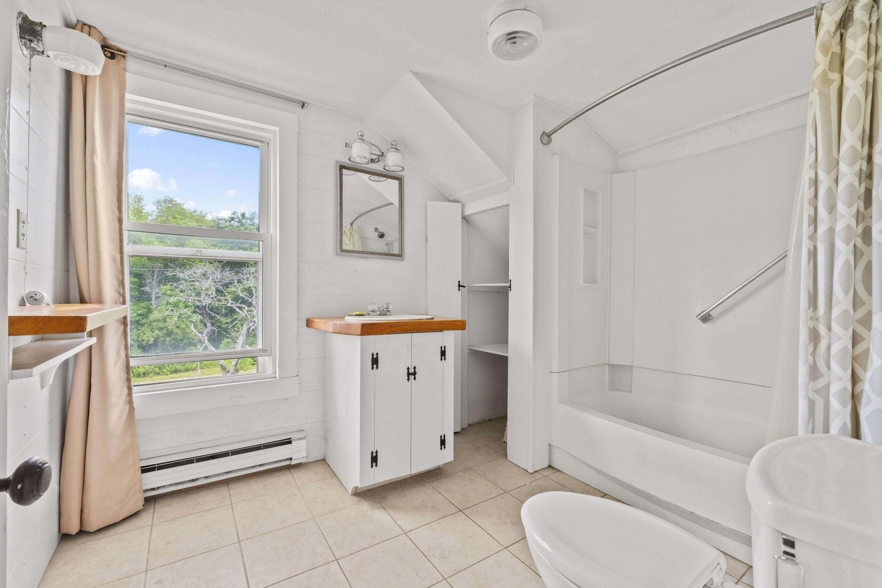 1689 Harpswell Islands Road Harpswell ME 04079