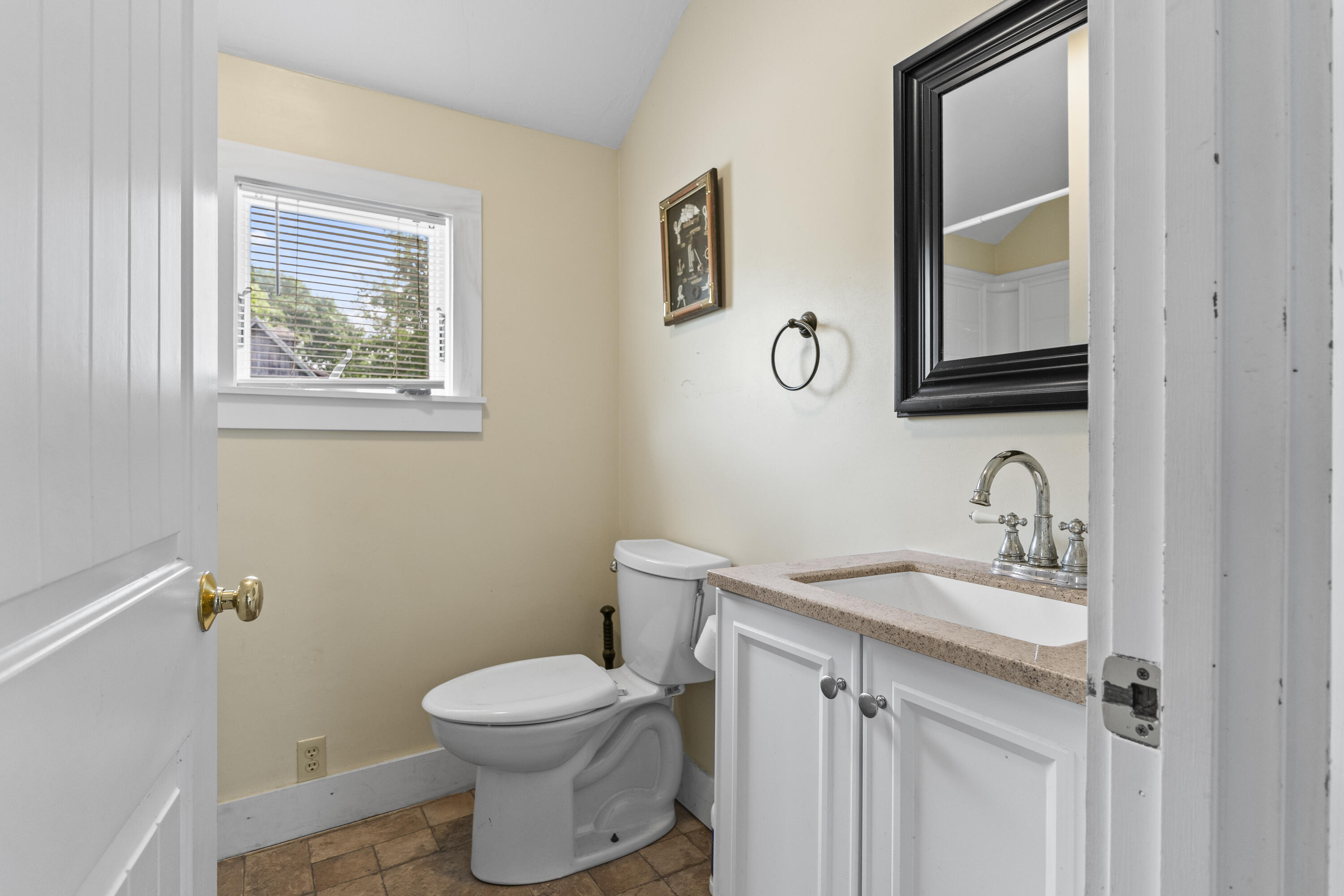 1689 Harpswell Islands Road Harpswell ME 04079