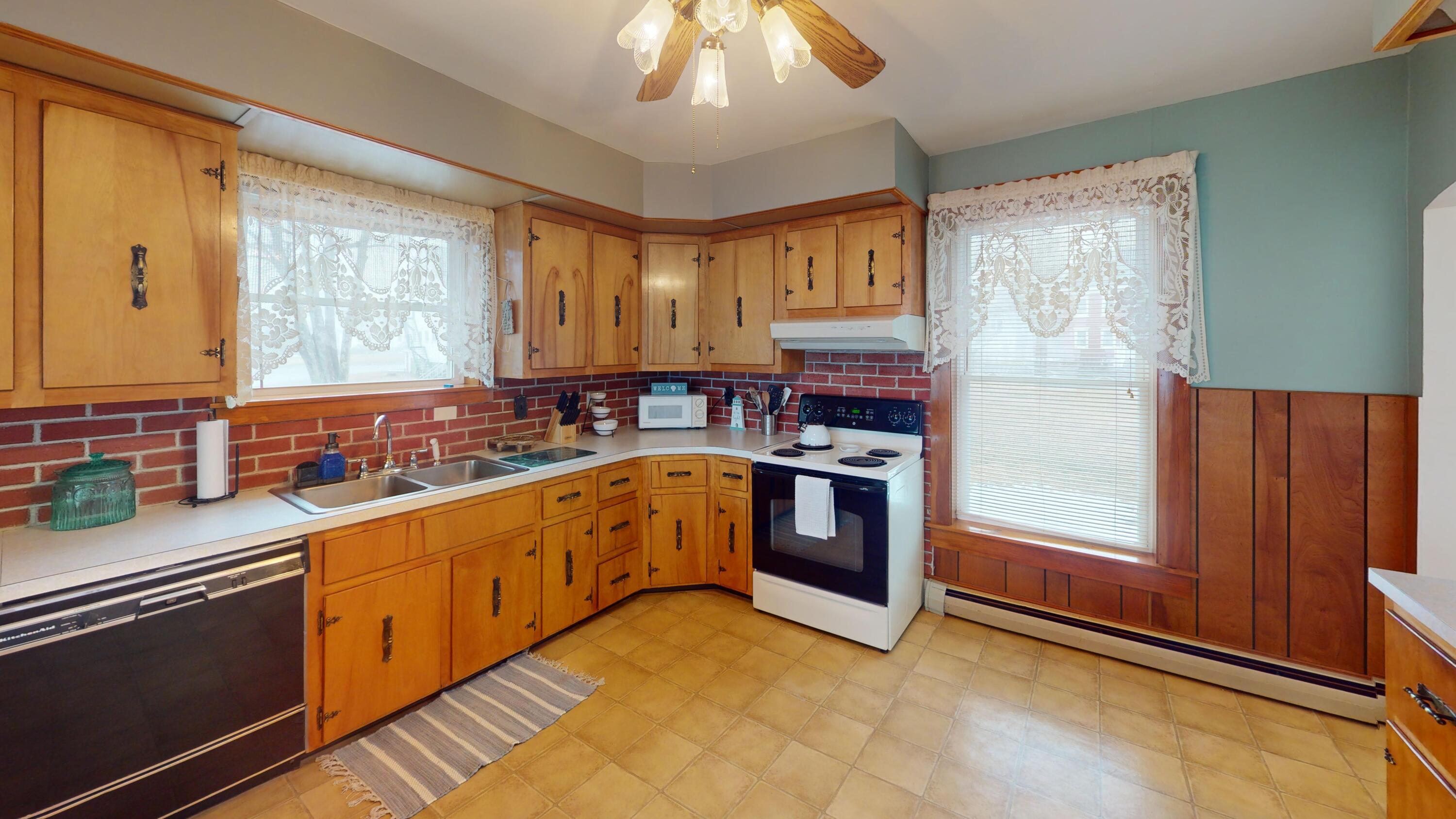 71 E Main Street Searsport ME 04974