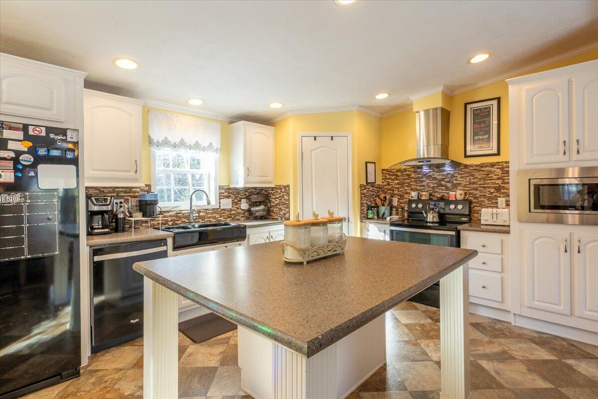 632 Cushing Road Friendship ME 04547