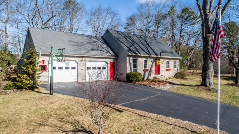20 Woodside Drive Kennebunk ME 04043