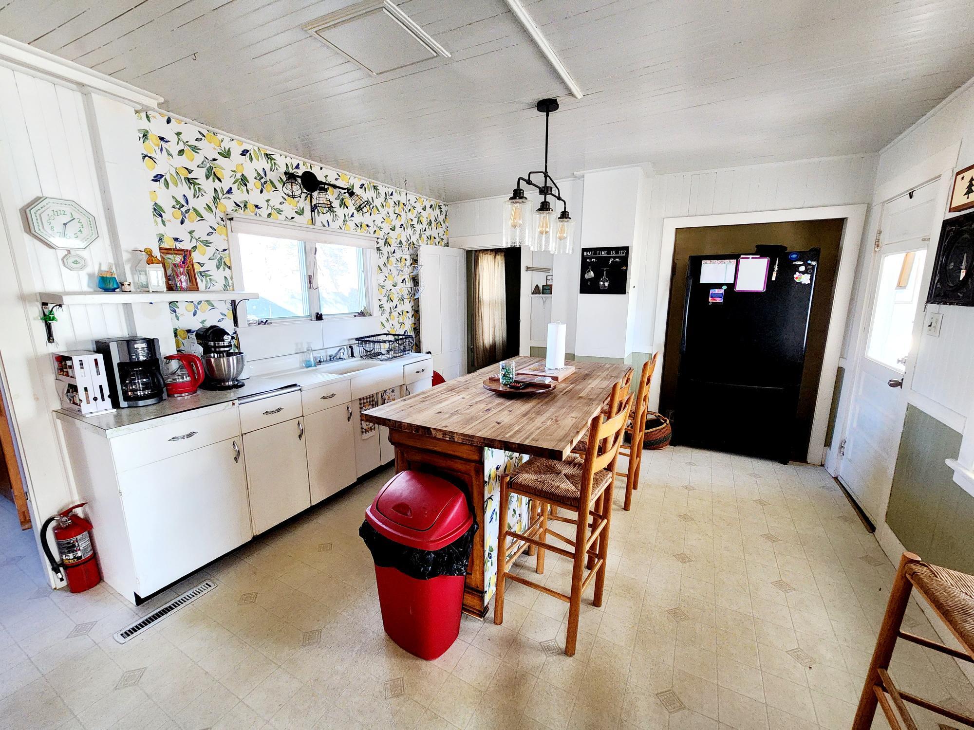 11 Solon Street Norway ME 04268