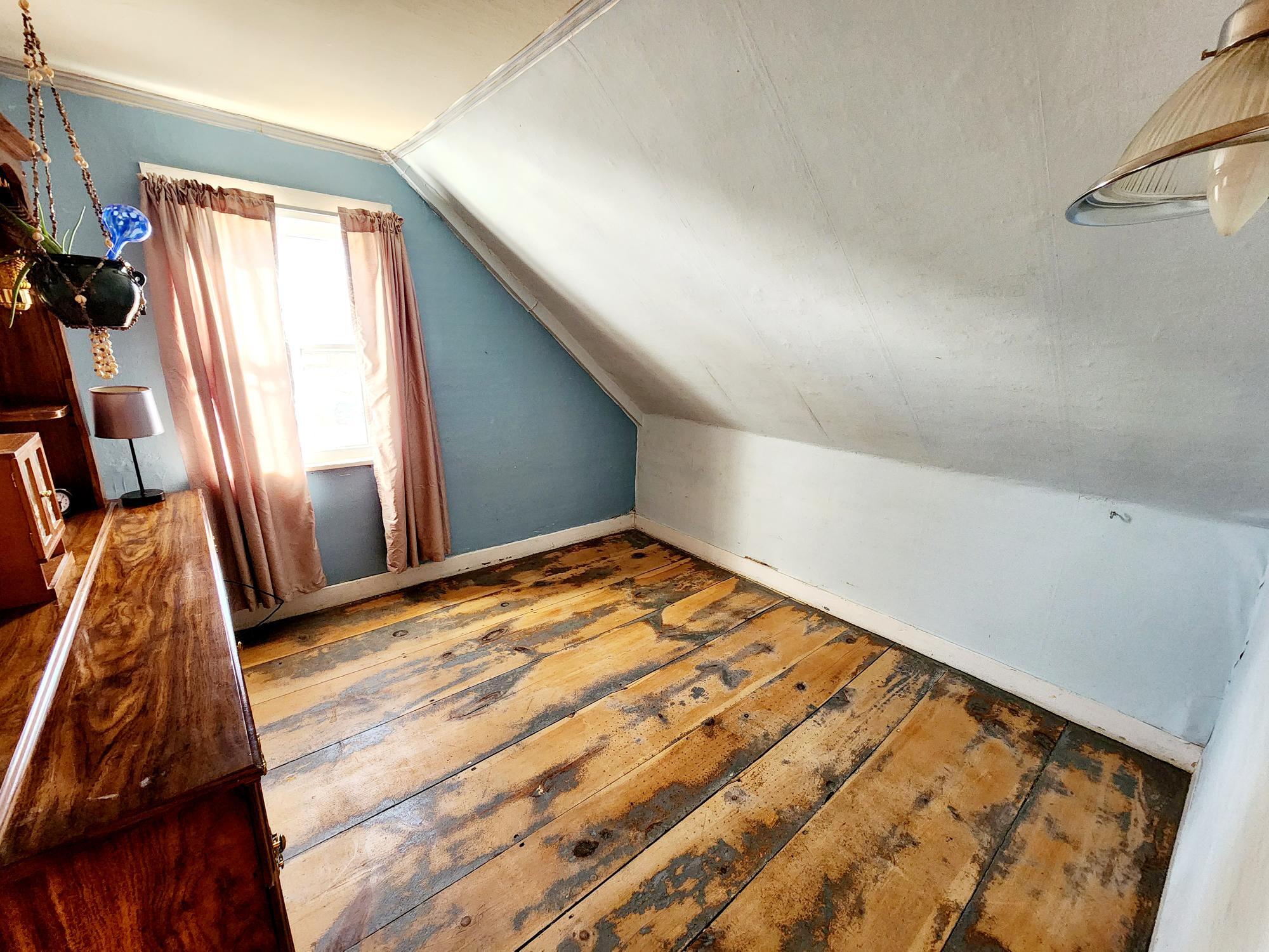 11 Solon Street Norway ME 04268