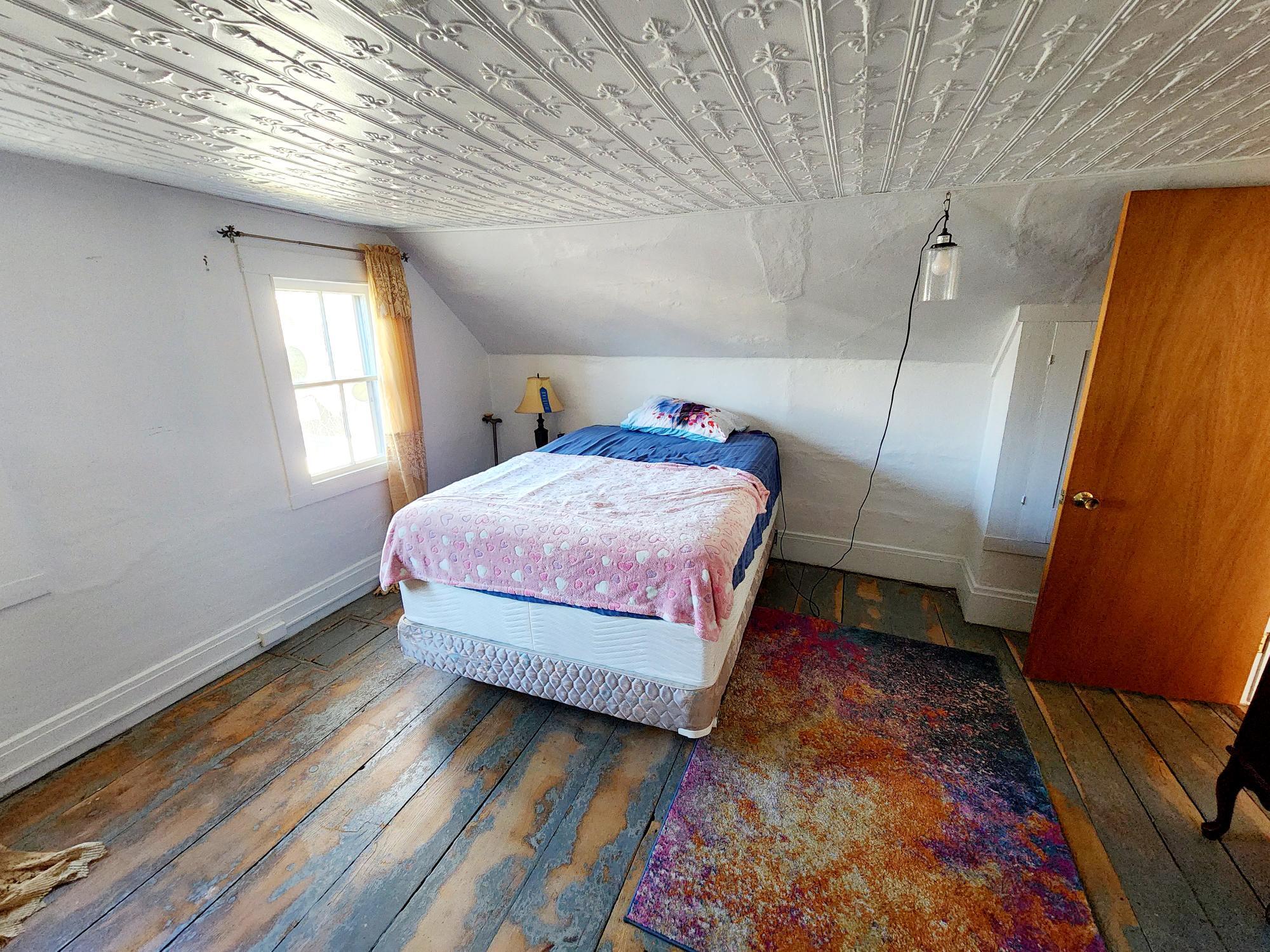11 Solon Street Norway ME 04268