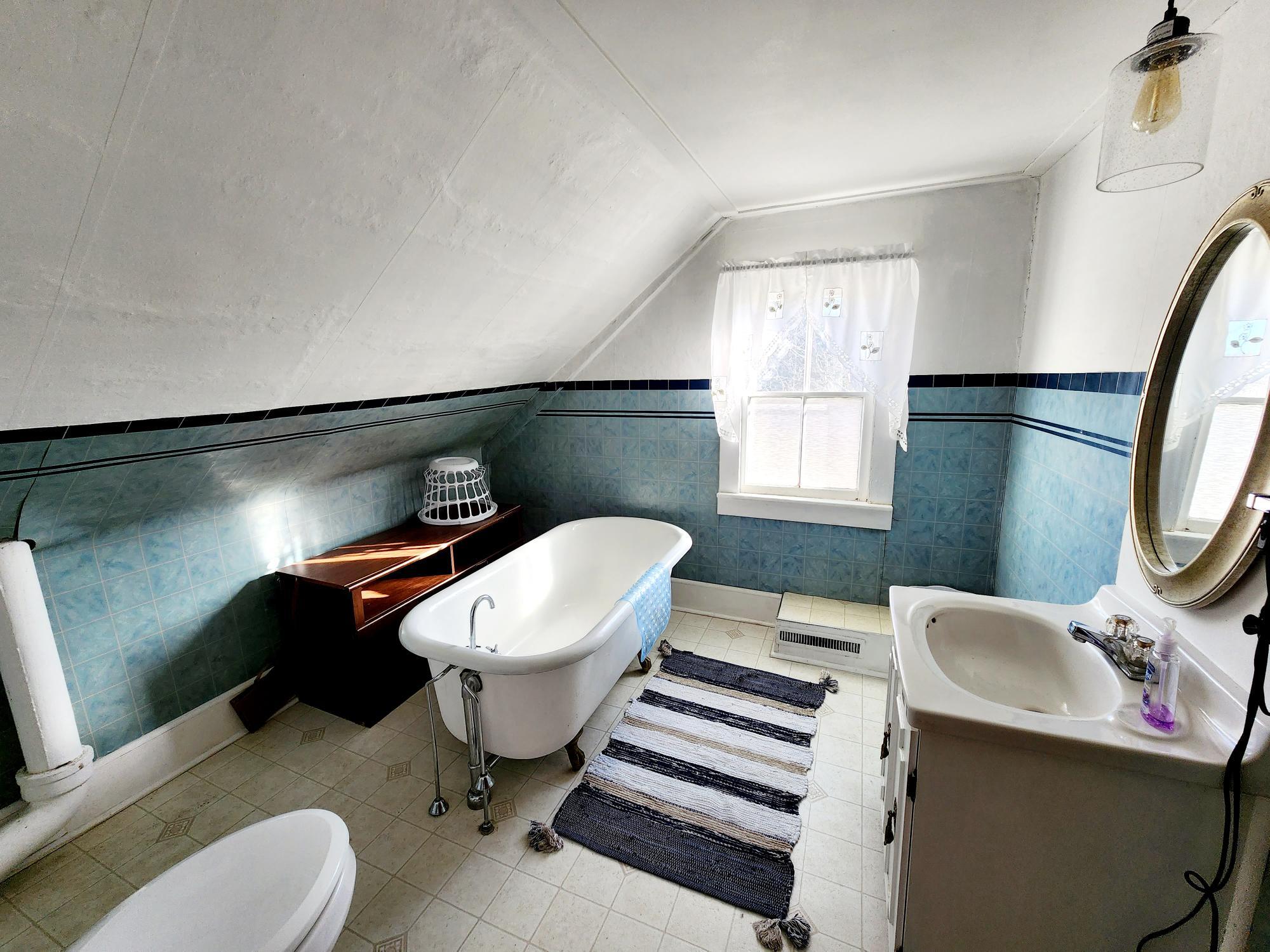 11 Solon Street Norway ME 04268