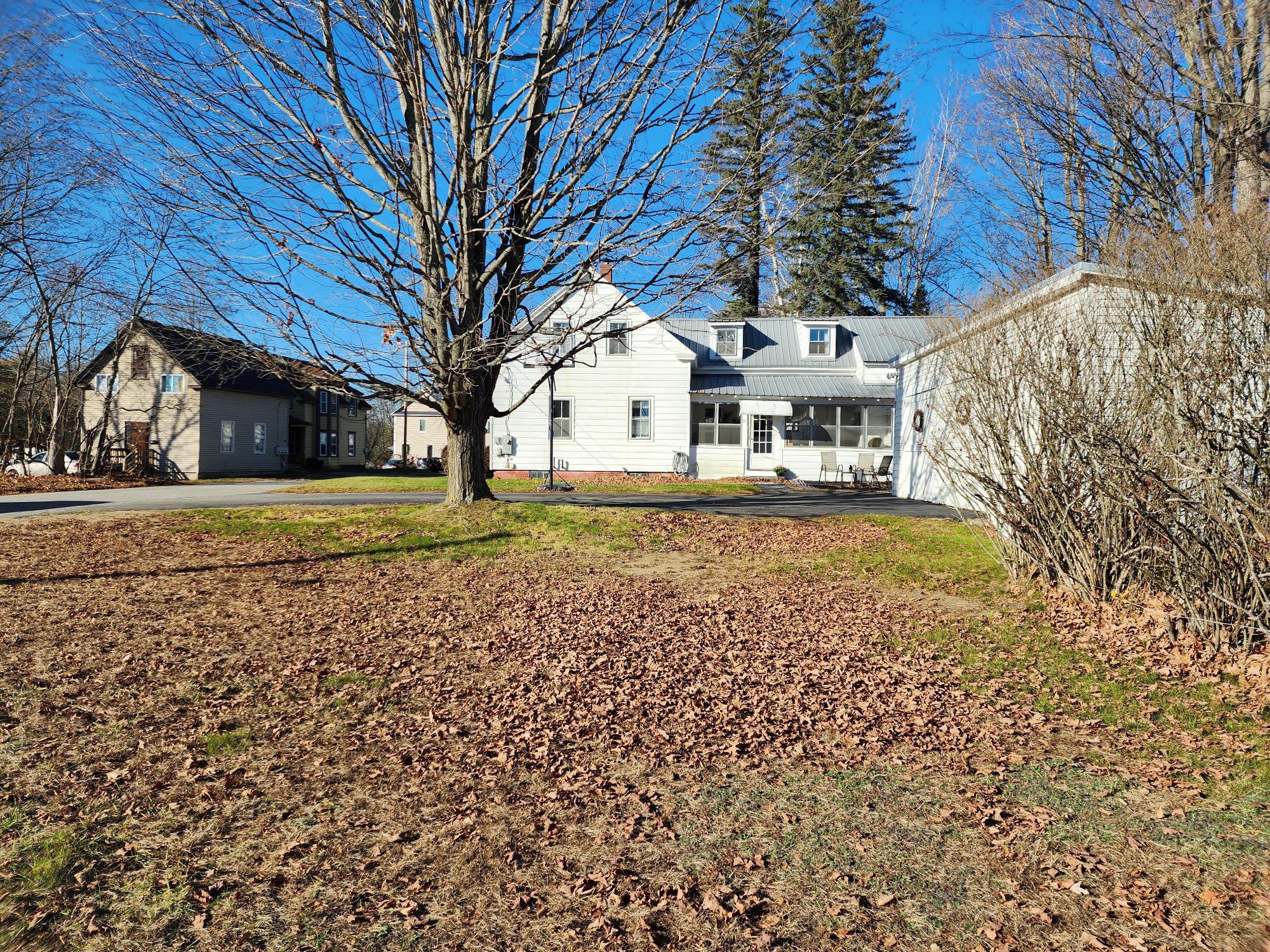 11 Solon Street Norway ME 04268