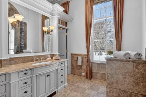 3 Canter Lane Cape Elizabeth ME 04107