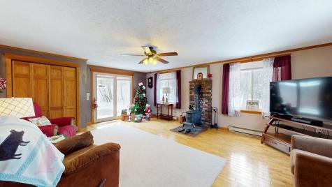 11 Highland Heights Winthrop ME 04364