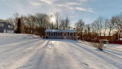 11 Highland Heights Winthrop ME 04364