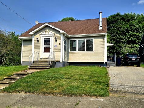 351 Maple Street Bangor ME 04401