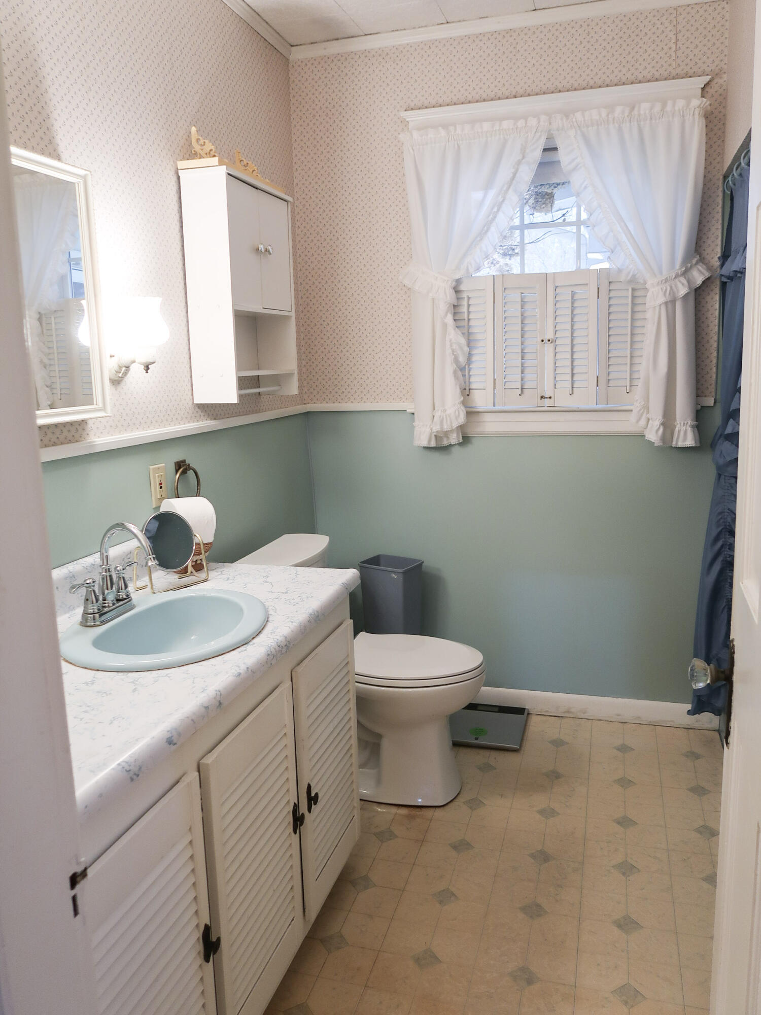 2113 N Belfast Avenue Augusta ME 04330