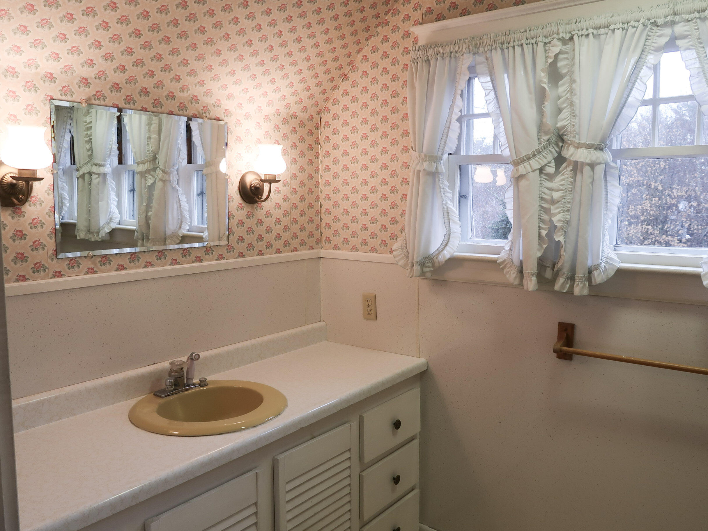 2113 N Belfast Avenue Augusta ME 04330