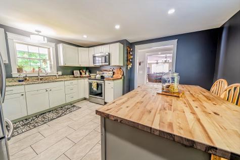 304 N Main Road N Hampden ME 04444