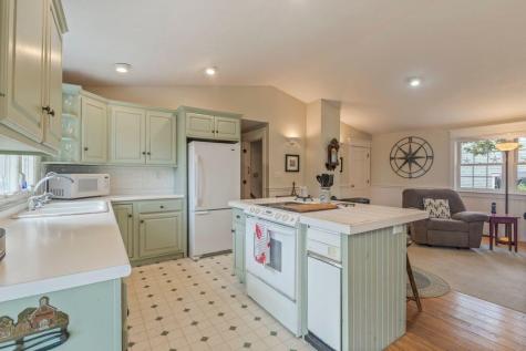 275 Littlejohn Road Yarmouth ME 04096