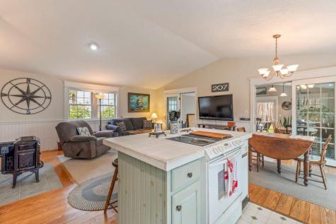 275 Littlejohn Road Yarmouth ME 04096