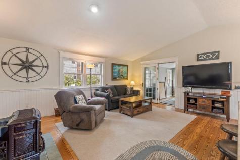 275 Littlejohn Road Yarmouth ME 04096