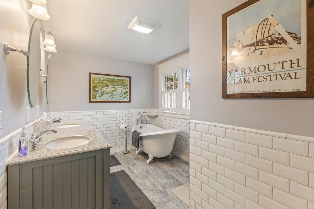 275 Littlejohn Road Yarmouth ME 04096