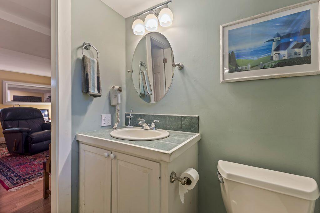 275 Littlejohn Road Yarmouth ME 04096