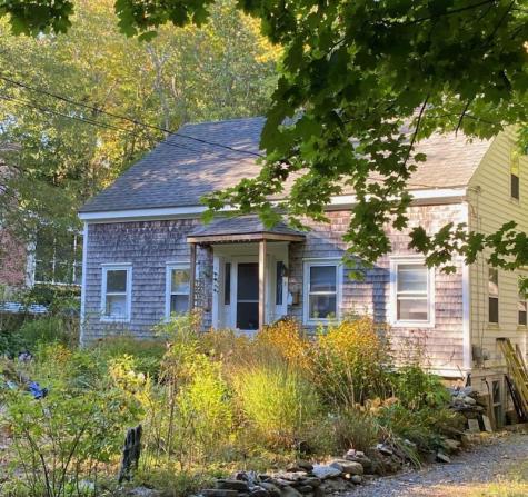 9 Bonnie Brae Street Camden ME 04843