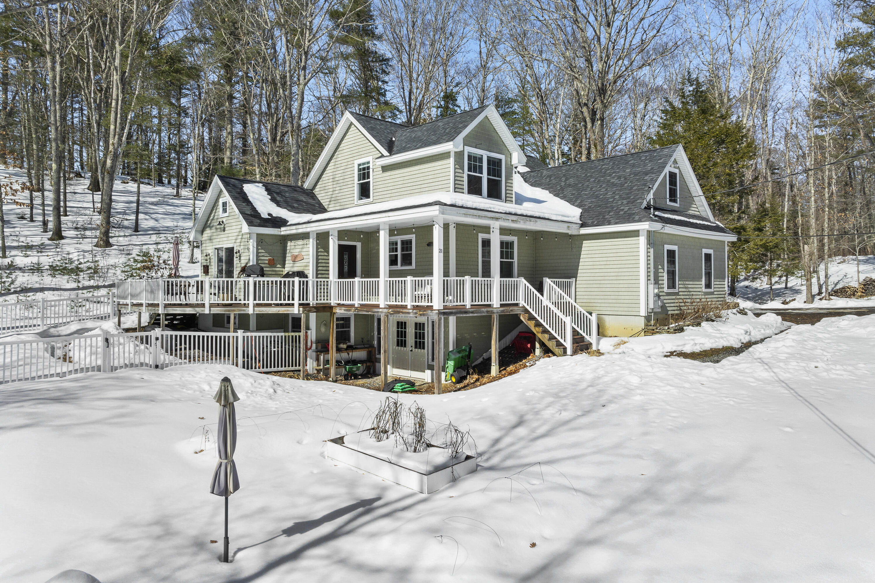 21 Stonewall Road Harpswell ME 04079