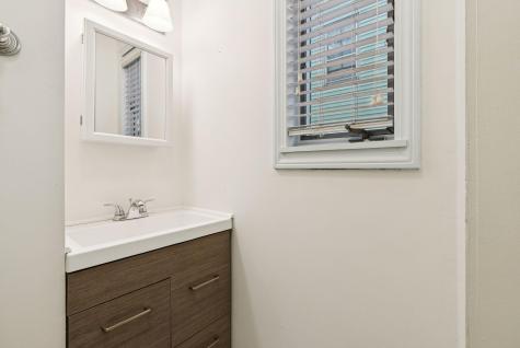 77 Pine Street South Portland ME 04106