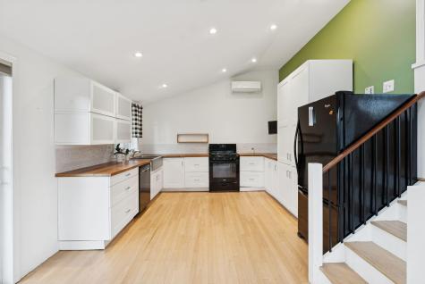 77 Pine Street South Portland ME 04106