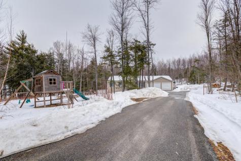 45 Fortin Drive Minot ME 04258