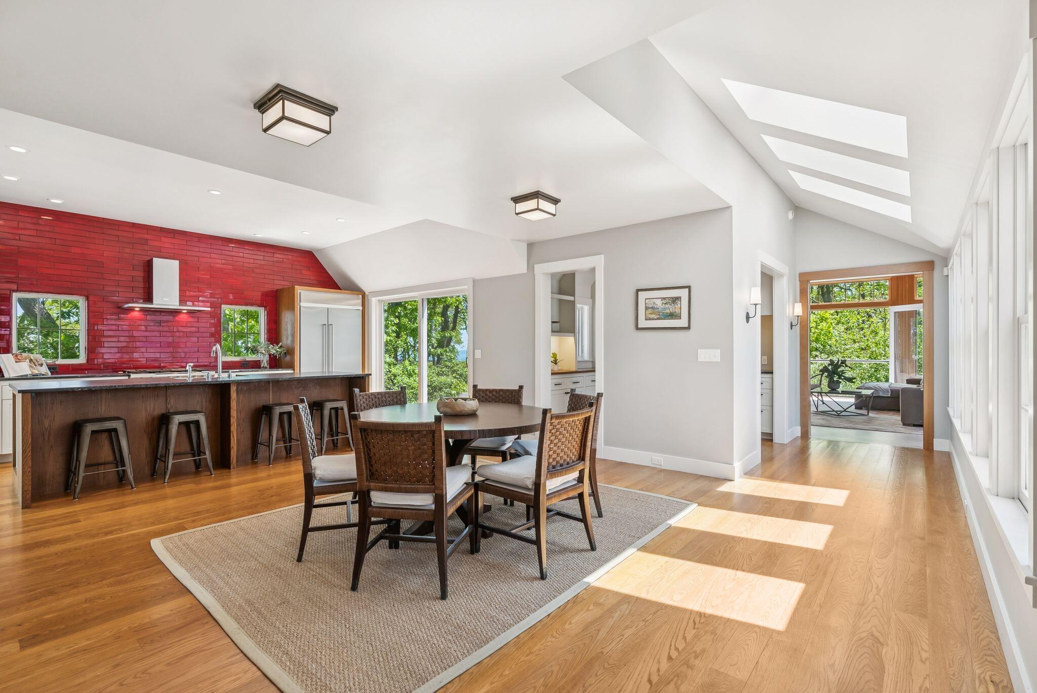 41 Old Mill Road Cape Elizabeth ME 04107