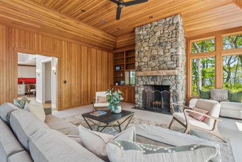 41 Old Mill Road Cape Elizabeth ME 04107