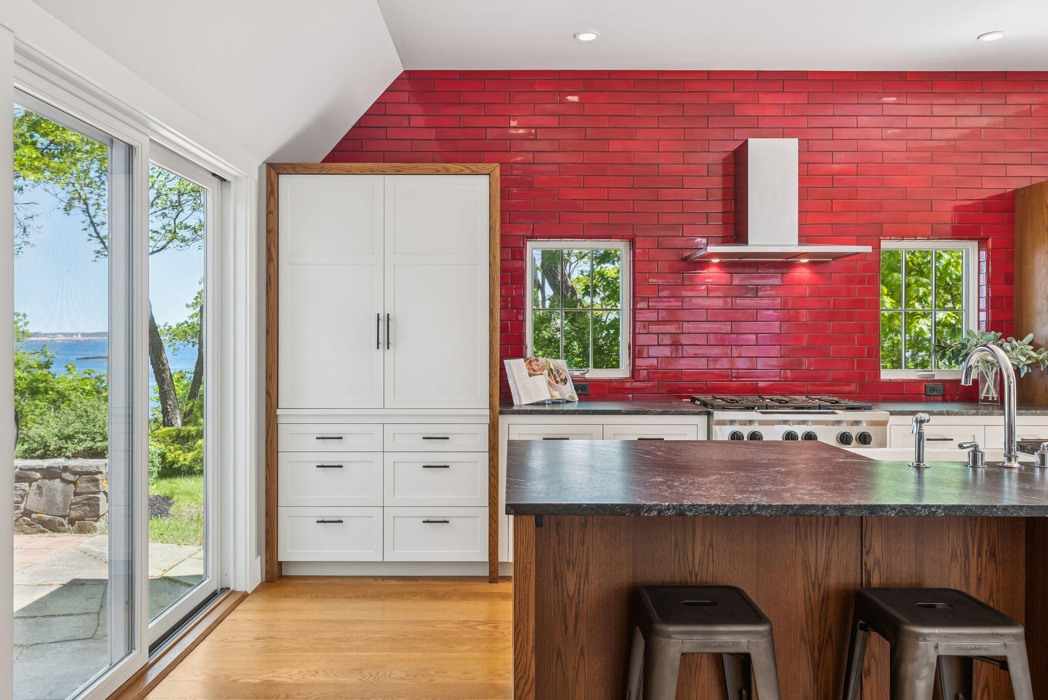 41 Old Mill Road Cape Elizabeth ME 04107