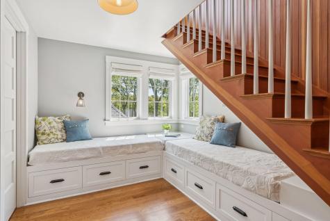 41 Old Mill Road Cape Elizabeth ME 04107