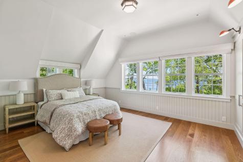 41 Old Mill Road Cape Elizabeth ME 04107