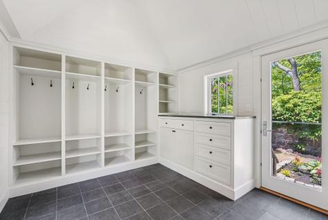 41 Old Mill Road Cape Elizabeth ME 04107