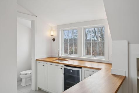 41 Old Mill Road Cape Elizabeth ME 04107