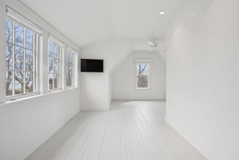 41 Old Mill Road Cape Elizabeth ME 04107