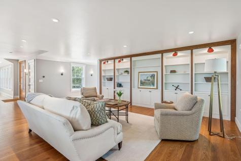 41 Old Mill Road Cape Elizabeth ME 04107