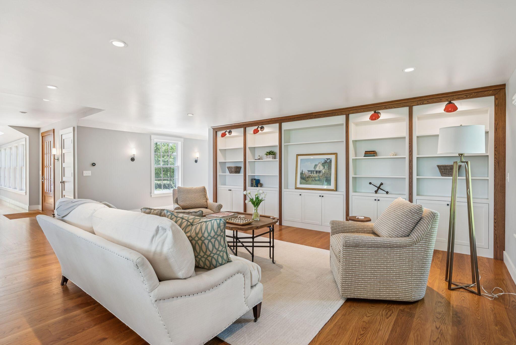 41 Old Mill Road Cape Elizabeth ME 04107