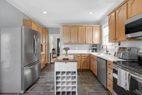 13 Lassell Street Portland ME 04102