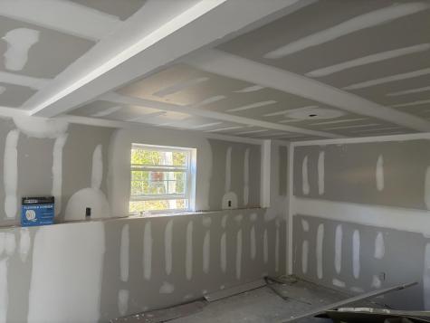 6 Justrite Way Poland ME 04274