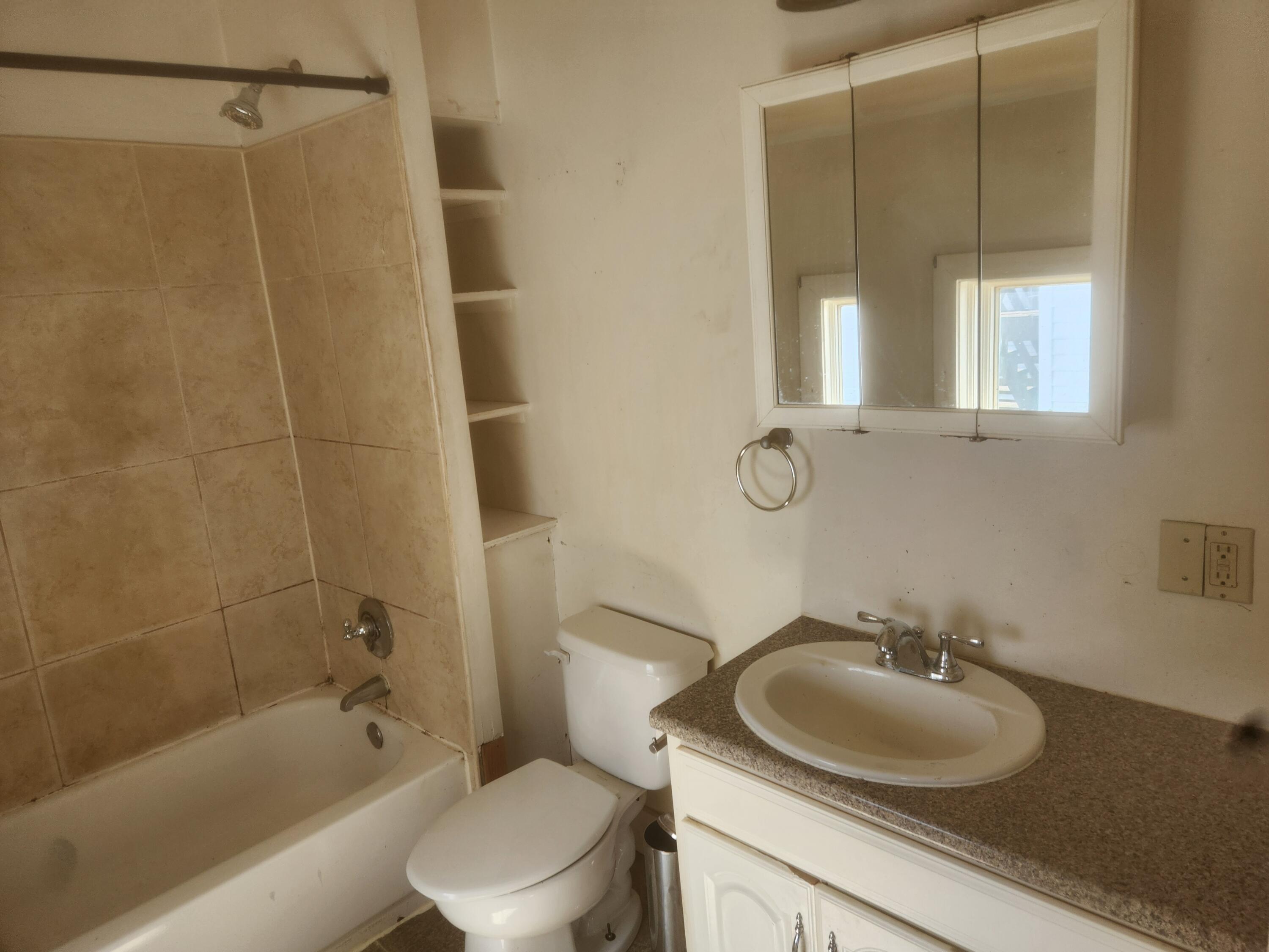 105 Broad Street Auburn ME 04210