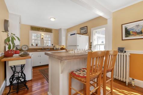 17 Johnson Road Falmouth ME 04105