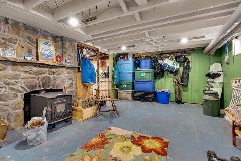 17 Johnson Road Falmouth ME 04105