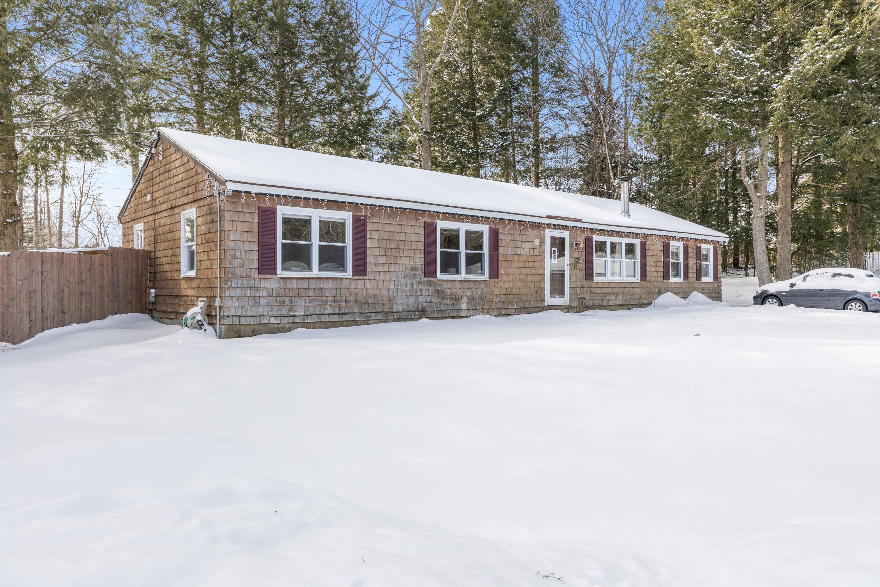 10 Daniel Street Gorham ME 04038