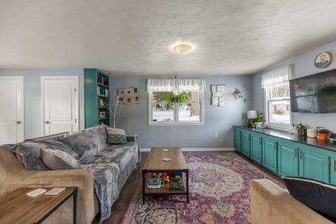 10 Daniel Street Gorham ME 04038