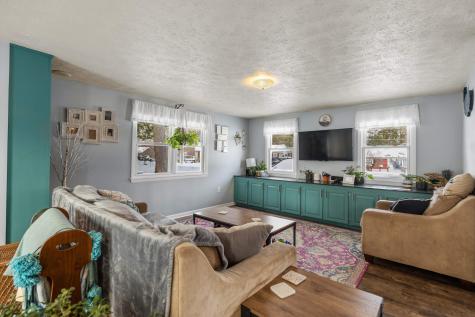 10 Daniel Street Gorham ME 04038