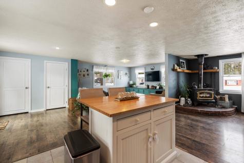 10 Daniel Street Gorham ME 04038
