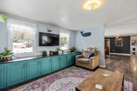 10 Daniel Street Gorham ME 04038