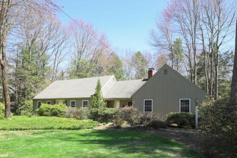 8 Woodhaven Drive Kennebunk ME 04043