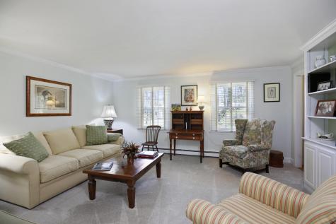 8 Woodhaven Drive Kennebunk ME 04043