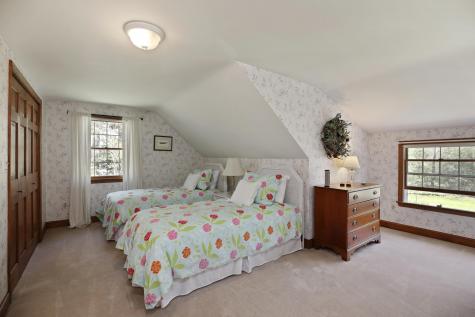 8 Woodhaven Drive Kennebunk ME 04043
